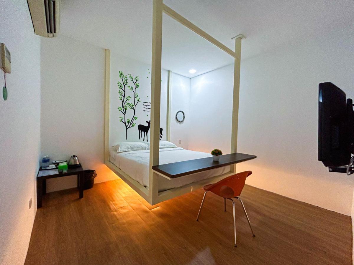 Cel Hotel Skudai Buitenkant foto