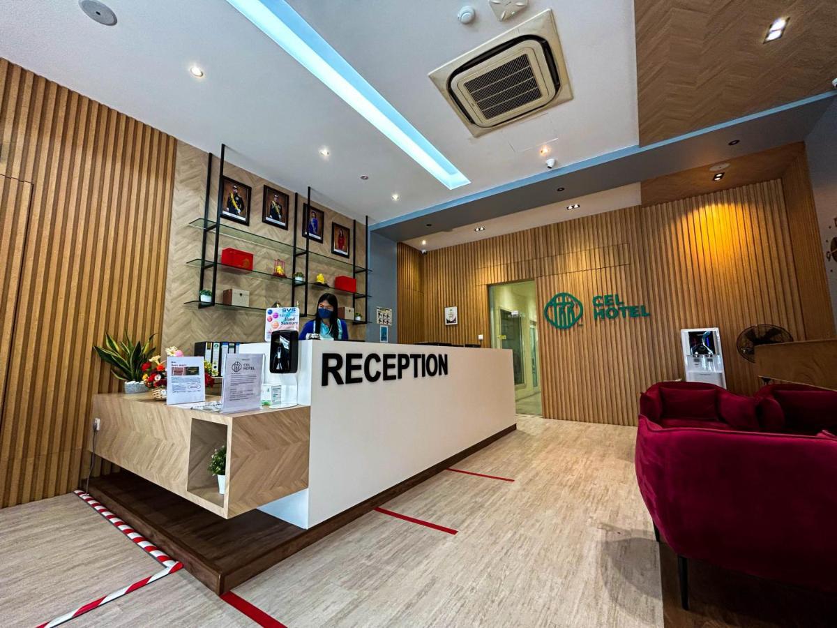 Cel Hotel Skudai Buitenkant foto